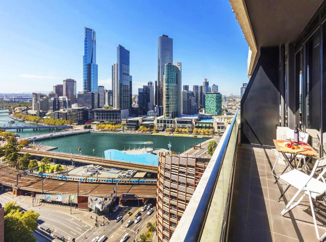 Aura On Flinders Serviced Apartments Ville de Ville de Melbourne Extérieur photo