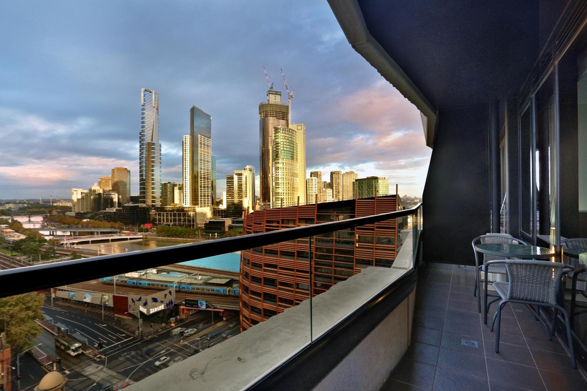 Aura On Flinders Serviced Apartments Ville de Ville de Melbourne Extérieur photo